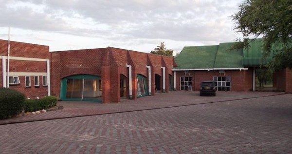 nyamapanda border post hotels and lodges